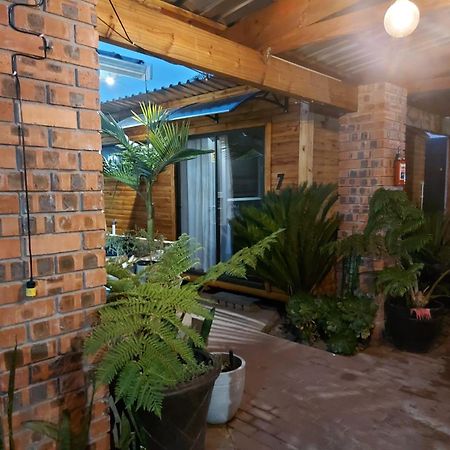 Villa Mariss Guesthouse Kraaifontein Zewnętrze zdjęcie