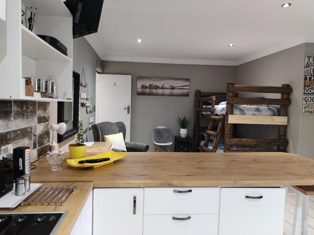 Villa Mariss Guesthouse Kraaifontein Zewnętrze zdjęcie