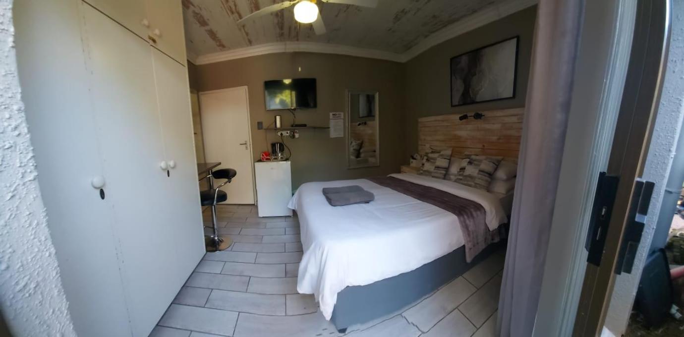 Villa Mariss Guesthouse Kraaifontein Zewnętrze zdjęcie